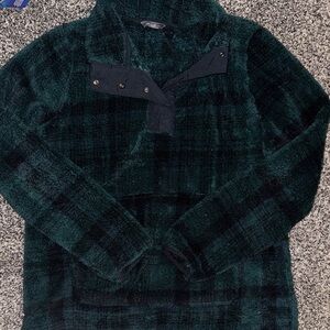 Women’s snap quarter pullover